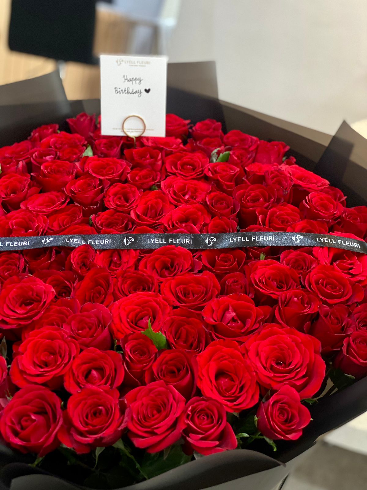 The Classy Ones - 100 stems Bouquet