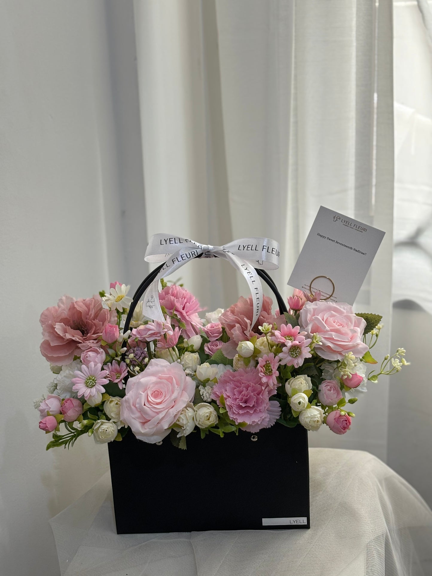Omakase Artificial Flower Shopping Bag