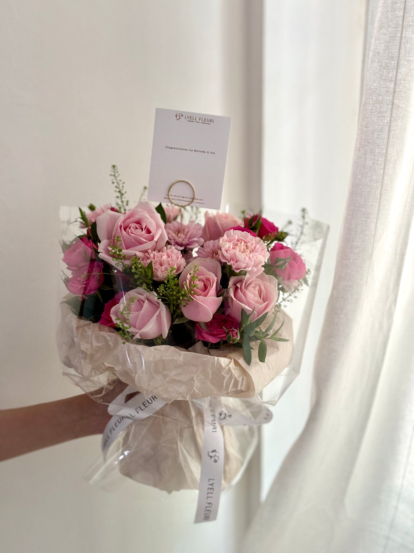 The Fine Rouge Round Bouquet