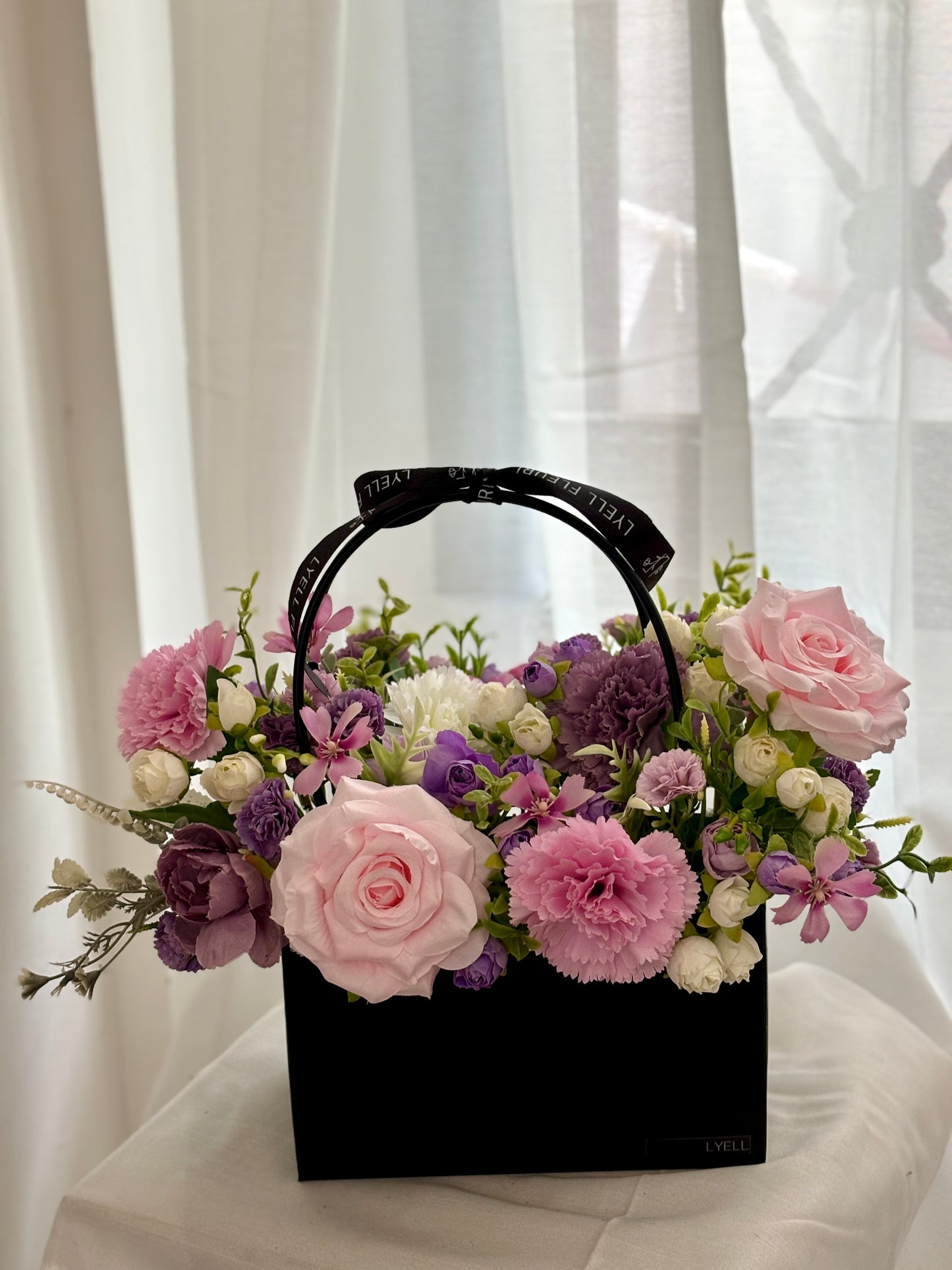Omakase Artificial Flower Shopping Bag