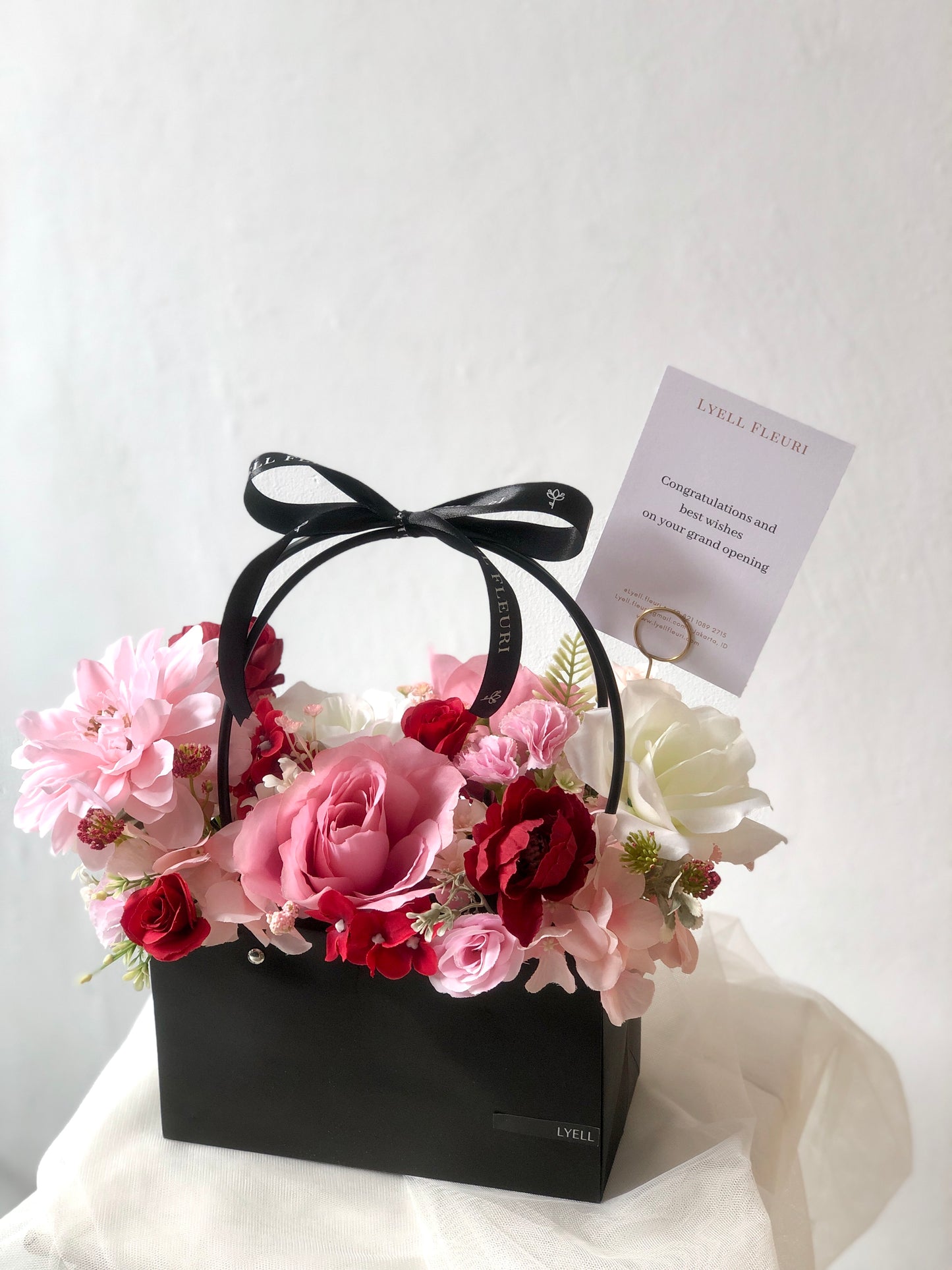 Omakase Artificial Flower Shopping Bag