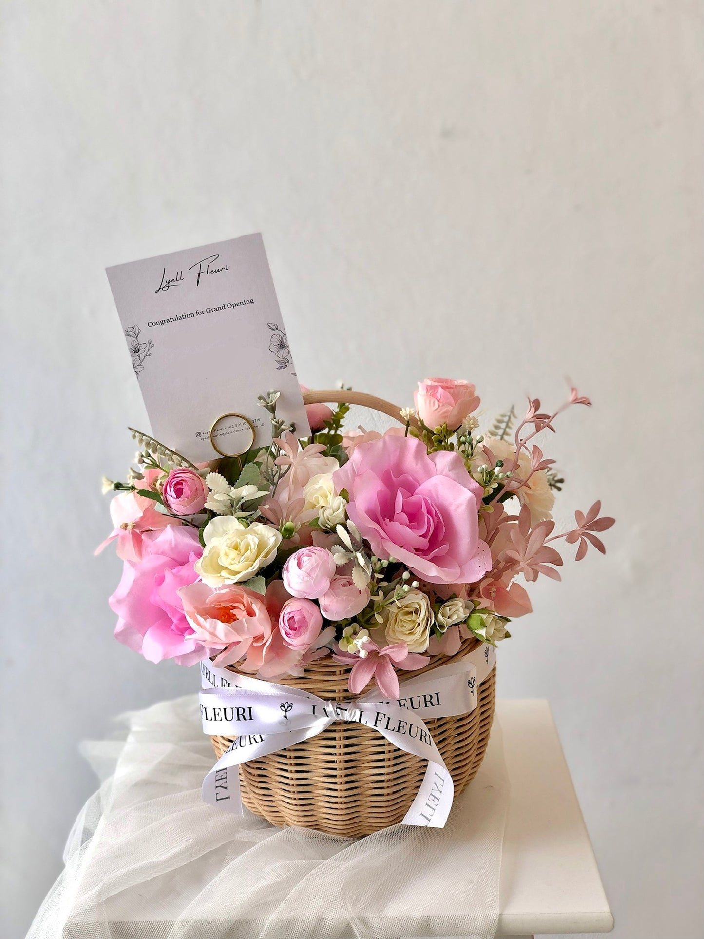 Omakase Artificial Flower Round Basket