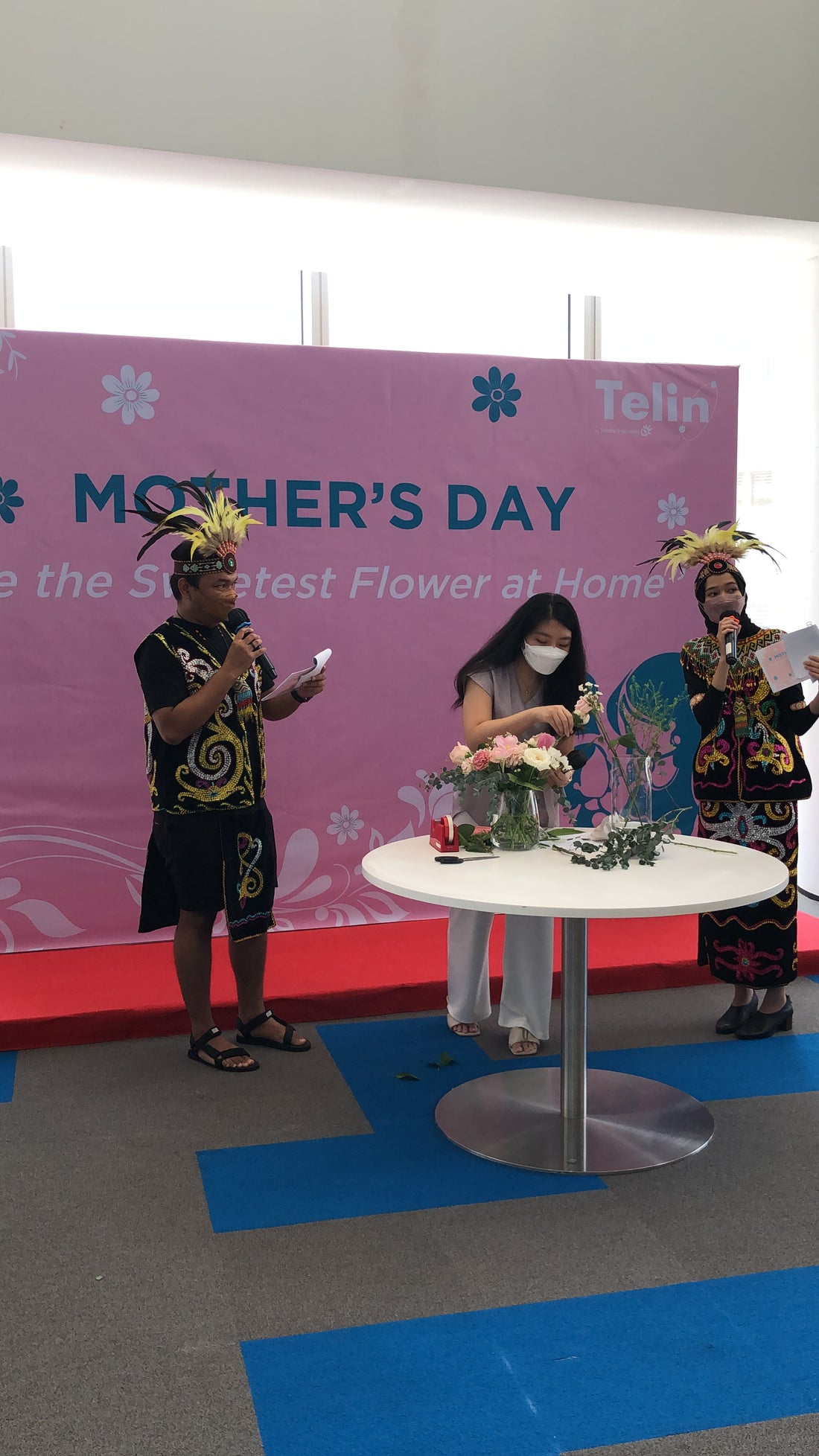 Blooms and Bonding: Lyell Fleuri’s Floral Workshop for Telin’s Heartwarming Mother’s Day Event