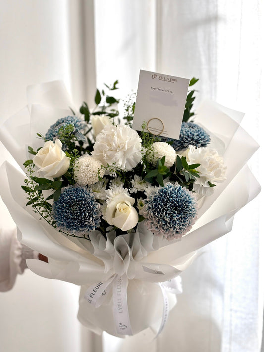 Blue Town - Medium Bouquet