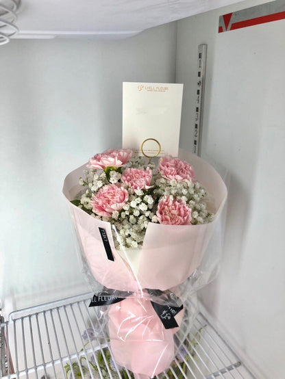 The Carnations - Small Bouquet