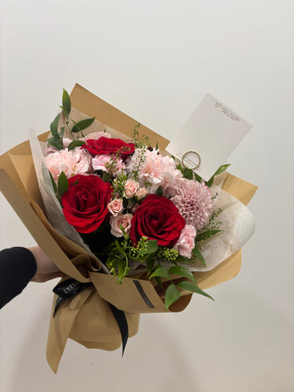 Scarlet Charm - Medium Bouquet