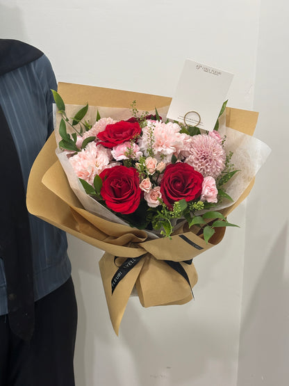 Scarlet Charm - Medium Bouquet