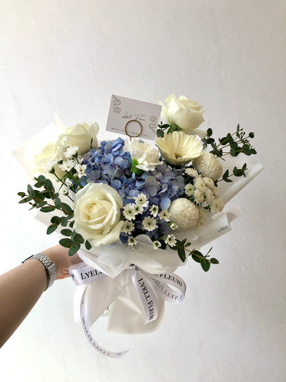 Little Cloud Bouquet